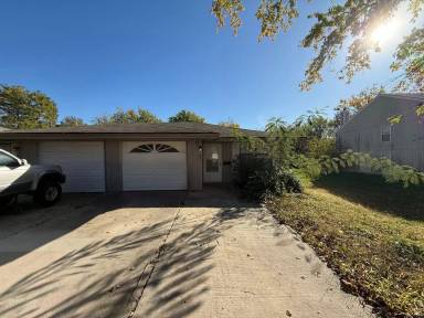 Main picture of 404 SW 6th St
