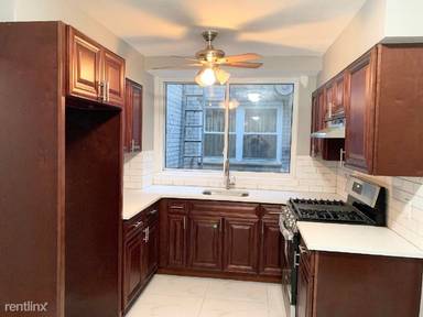 Main picture of 160 28th Ave