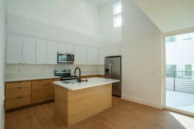 Main picture of 2707 Ruhland Ave