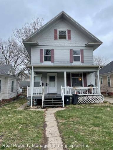 Main picture of 2611 1/2 Renick St