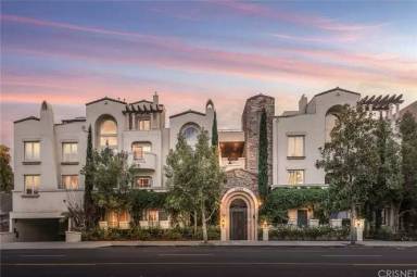 Main picture of Burbank Blvd