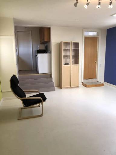 Main picture of 444 W 3rd St