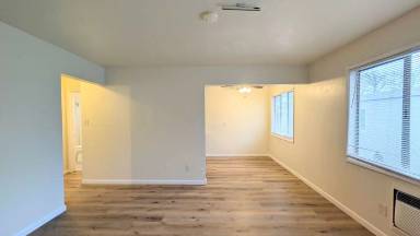 Main picture of 1126 T St