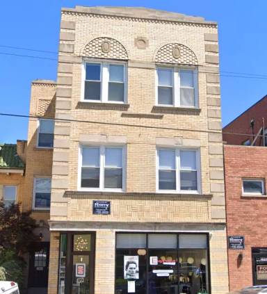 Main picture of 2944 W Montrose Ave