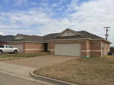 Main picture of 708 Paso Fino St