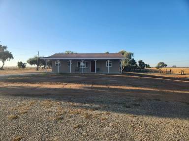 Main picture of 4794 Chippewa Trl
