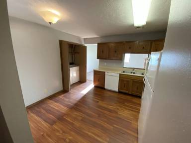 Main picture of 5820 S 52nd St