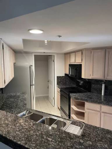 Main picture of Meridian Condominiums