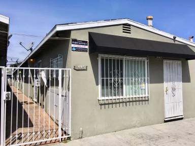 Main picture of 445 Redondo Ave