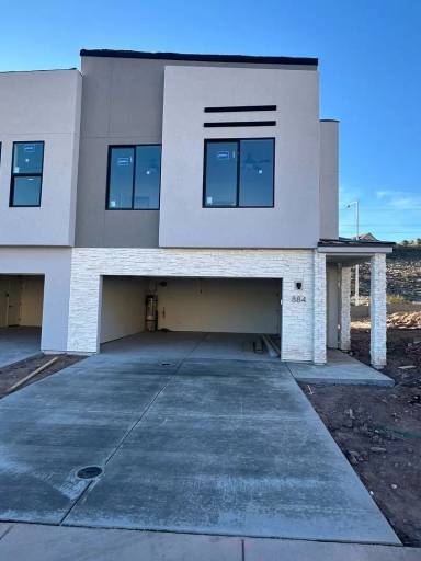 Main picture of Brand New Townhome