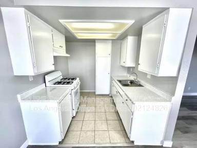 Main picture of 651 W. 12th St