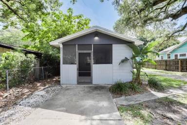 Main picture of 2407 Mayer St