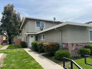 Main picture of 2404 Yorkton Avenue - 4