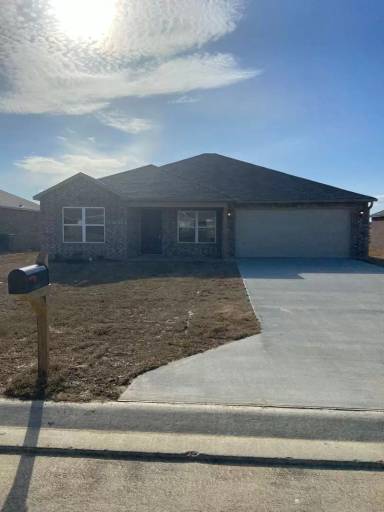 Main picture of 3702 Keeneland Dr