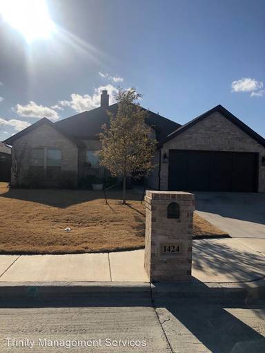 Main picture of 1424 Town Creek Cir
