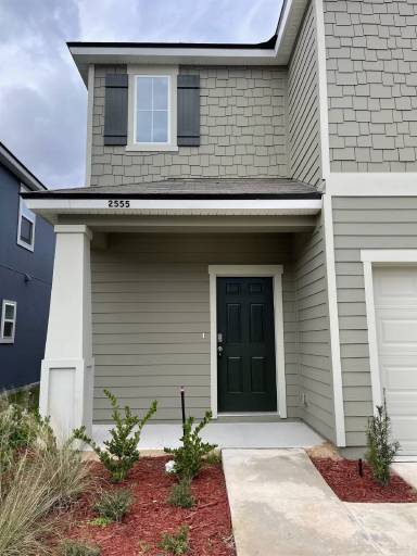 Main picture of 2555 Oak Stream Dr