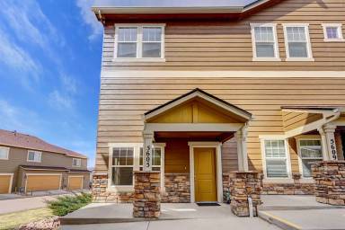 Main picture of 5605 Shamrock Hts