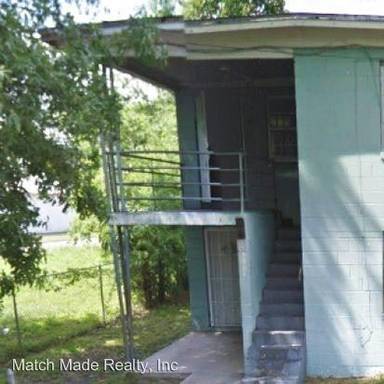 Main picture of 1441 Grothe St