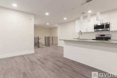 Main picture of 1065 Tremont St