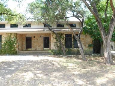 Main picture of 8604 Tallwood Dr