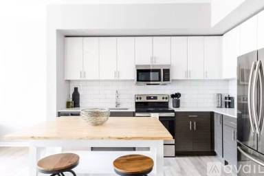 Main picture of 233 W Side Ave