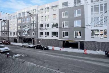 Main picture of Solo West New York