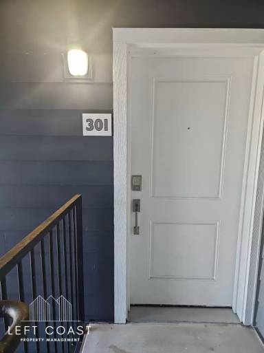 Main picture of 680 SE Highway 101