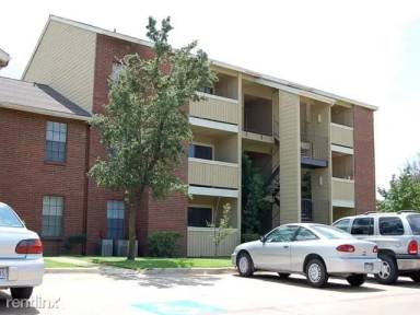 Main picture of Raleigh at Towne Crossing