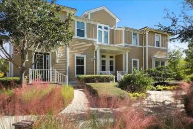 Main picture of 325 Sapphire Lake Dr
