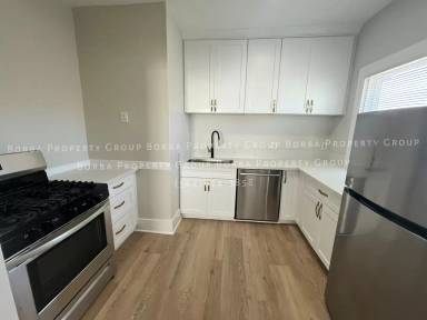 Main picture of 2309 E 7th St