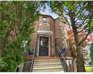 Main picture of 1038 Esplanade Ave