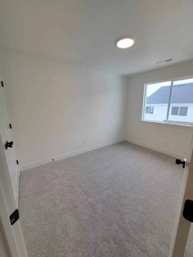Main picture of 967 W Sunspear Dr