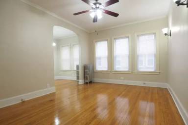 Main picture of 4929 N Whipple St