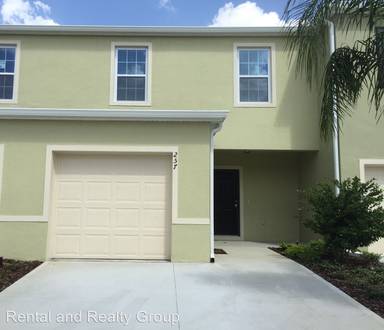 Main picture of 257 Arbor Lakes Dr