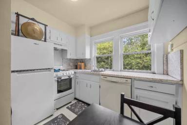 Main picture of 111 Grand Ave