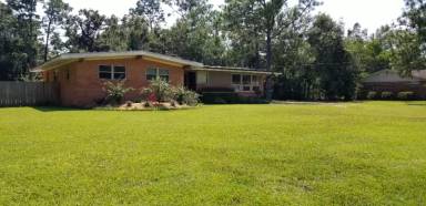 Main picture of 3001 Swan Ln