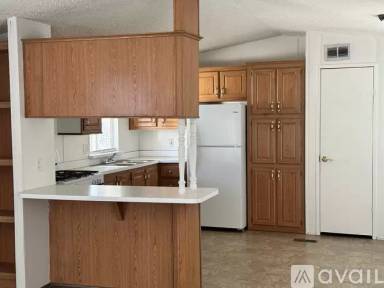 Main picture of 895 E McNeil Rd