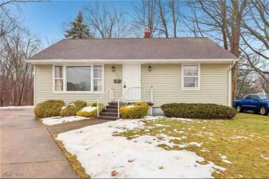 Main picture of 1005 Owego St