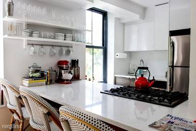 Main picture of 298 Mulberry