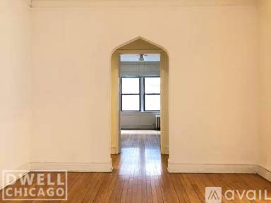 Main picture of 2035 W Wellington Ave