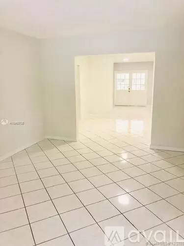 Main picture of 4101 SW 13th Ter