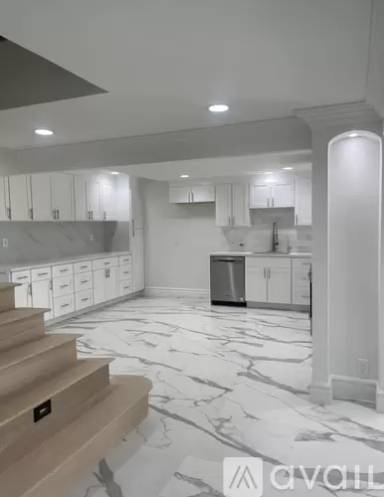 Main picture of 6402 Reubens Dr