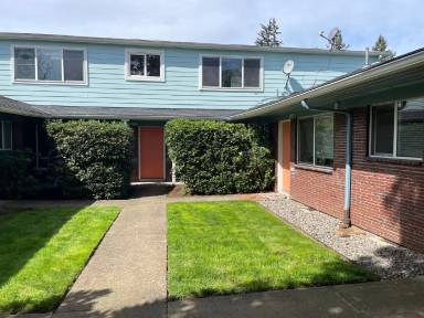 Main picture of 5509 NE 29th Ave