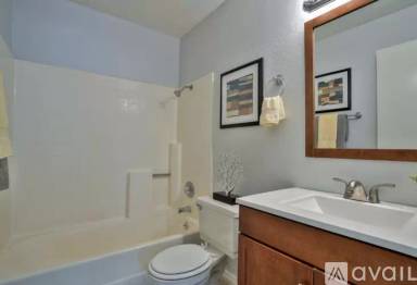 Main picture of 39931 Cedar Blvd