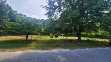 Main picture of 516 Breezy Dr
