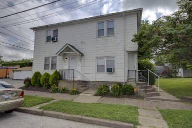 Main picture of 2403 1/2 5th Ave
