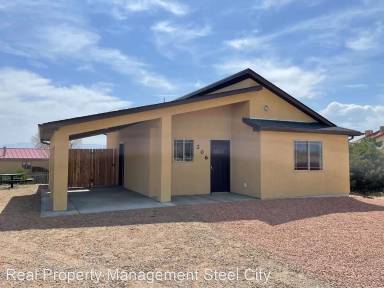 Main picture of 206 W Kyle Dr