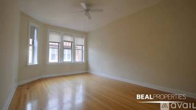 Main picture of 550-60 W Aldine Ave