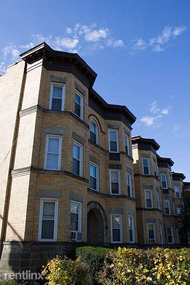 Main picture of 5546 Jackson St