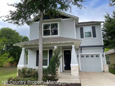 Main picture of 2501 Amur Dr